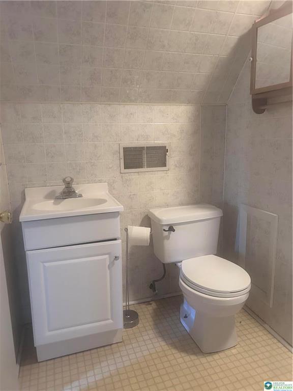 Building Photo - 146 W Broad St