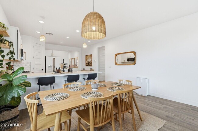 Building Photo - 5714 S Veneto