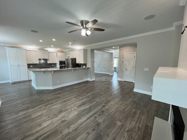 Building Photo - 1924 Wyngate Loop