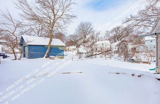 Building Photo - 3109 Holcomb Ave