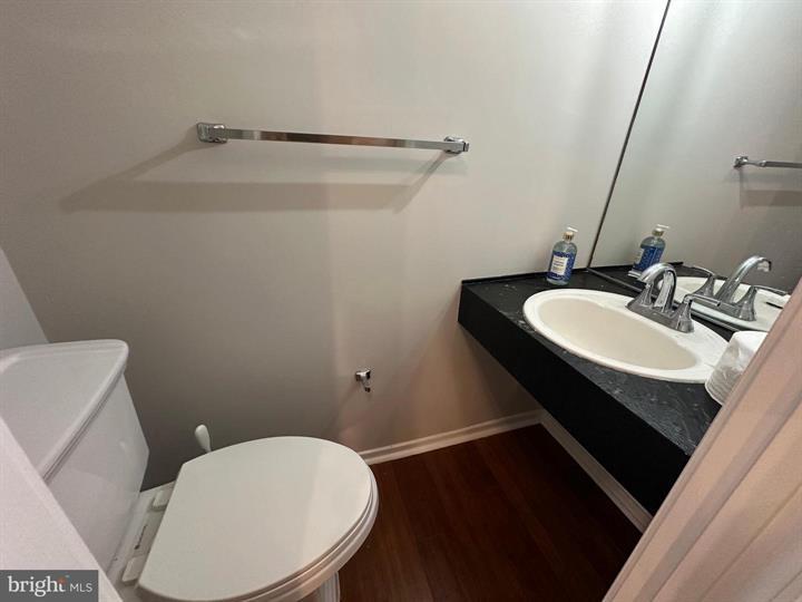 Building Photo - 1526 Scandia Cir