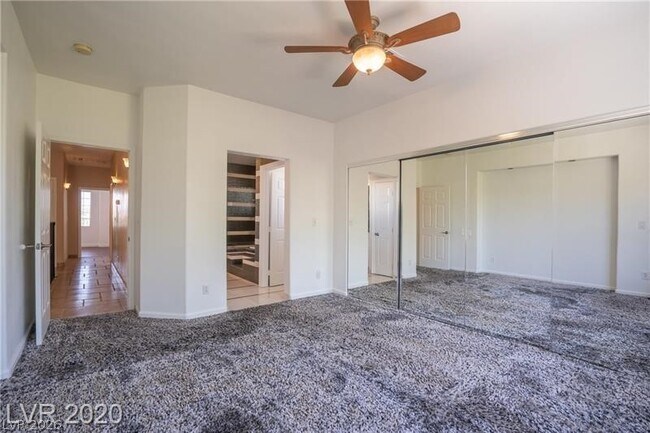 Building Photo - 1745 Buttermilk Dr