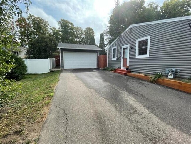 Building Photo - 1712 Avocet Ln