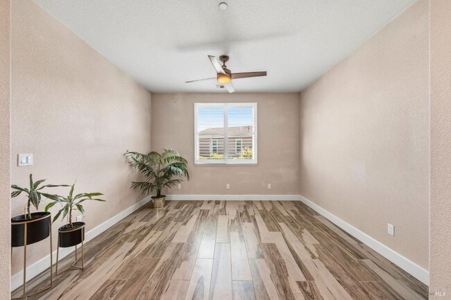 Building Photo - 295 Marks Rd