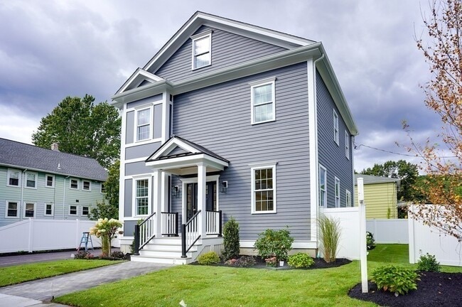 Primary Photo - 24 Grant Ave