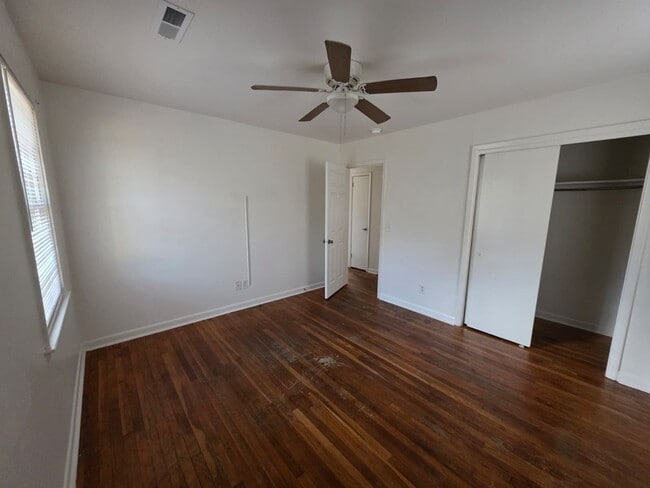 Building Photo - 1129 Berkeley St