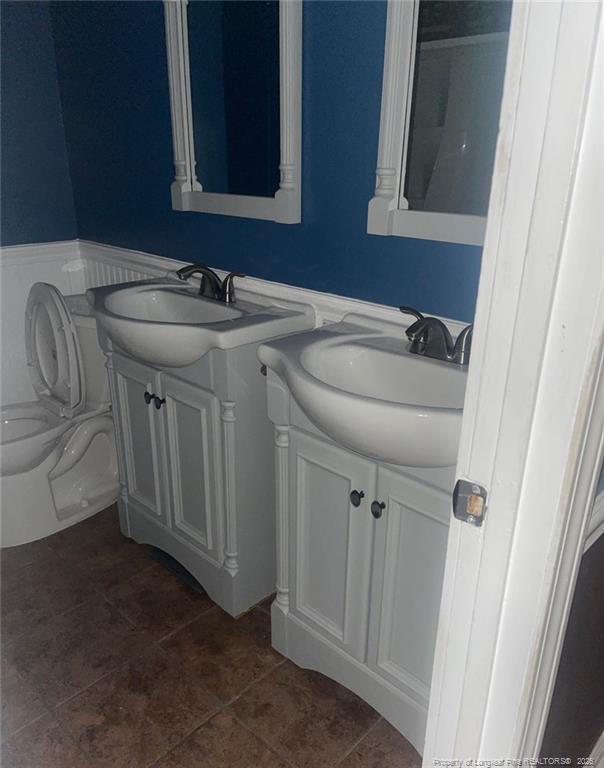 Building Photo - 143 Ingleside Dr