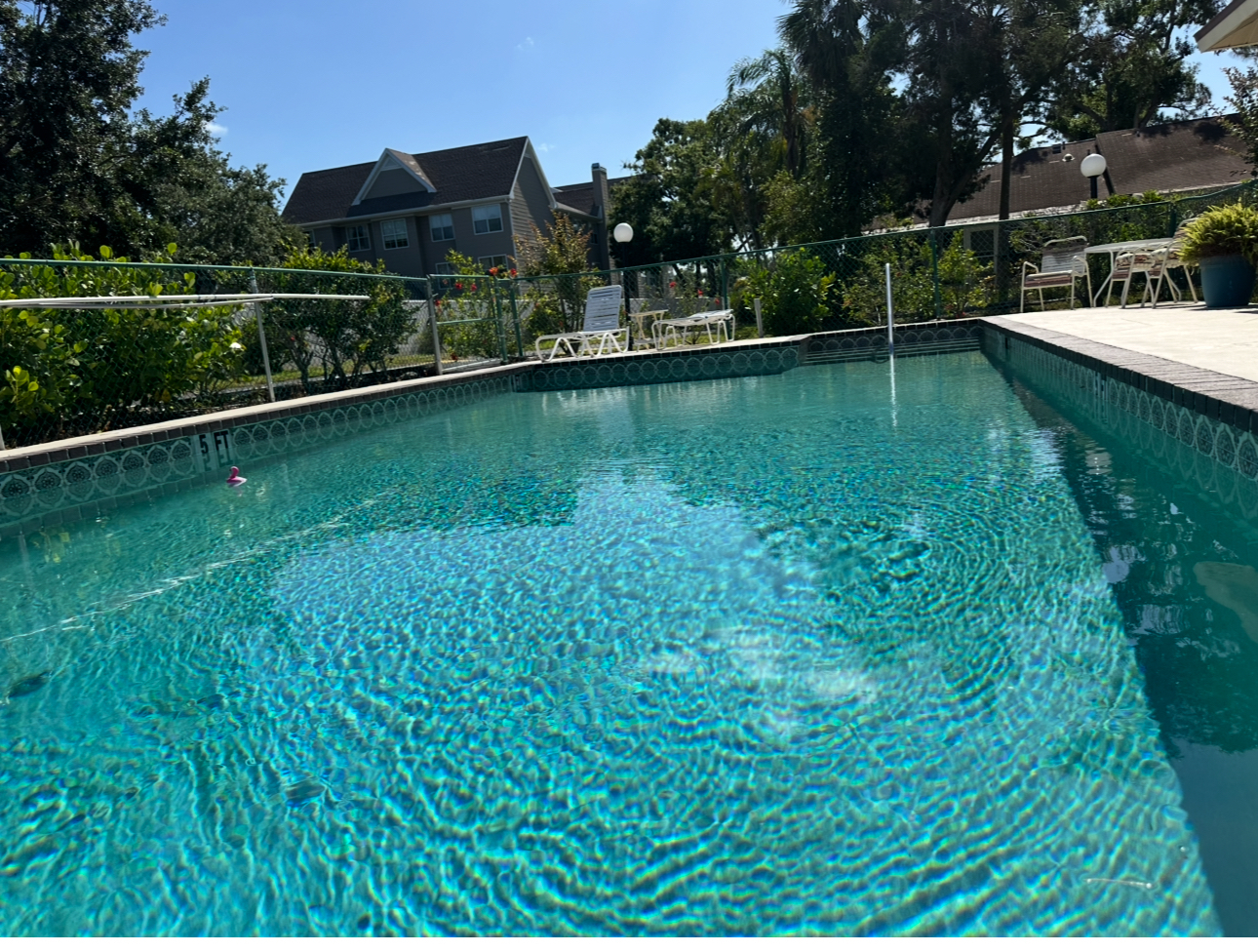 Building Photo - 5310 Royal Palm Ave
