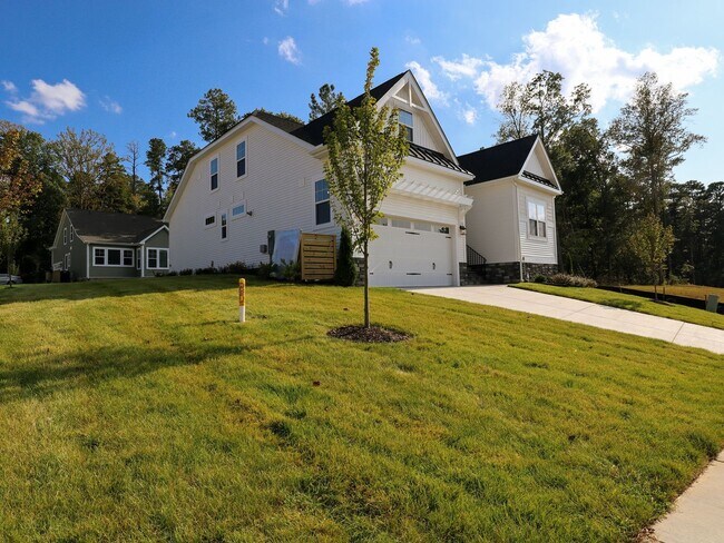 Building Photo - Luxury New Build in RounTrey – 4 Bed, 3 Ba...