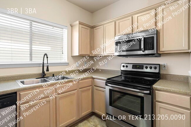 Building Photo - 2622 Crown Hollow