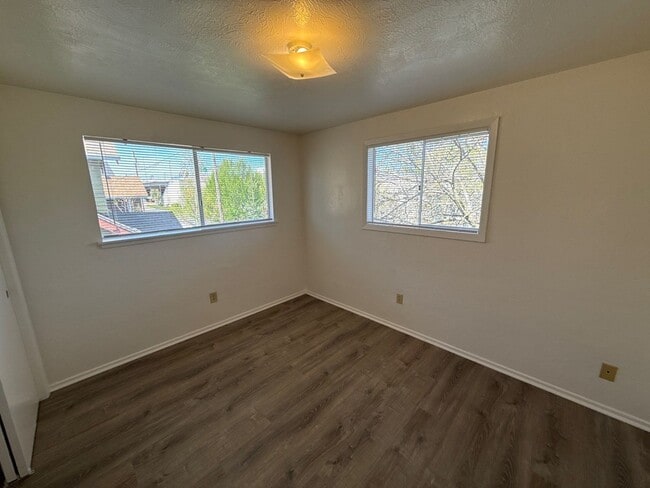 Building Photo - 1594 Tripp St SE