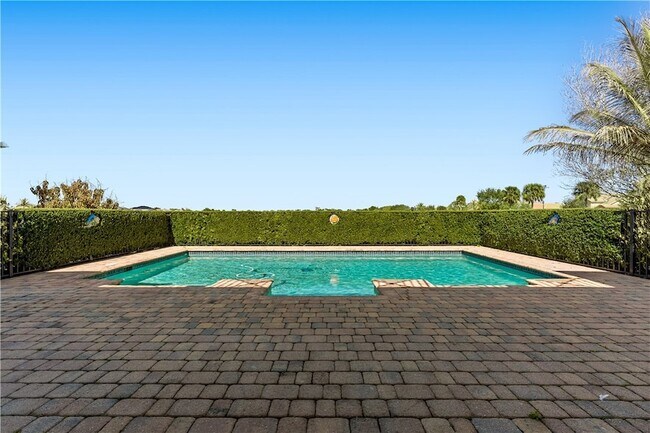 Building Photo - 7634 S Polo Grounds Ln