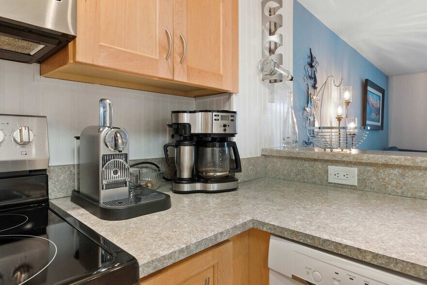 Building Photo - 850-A1A A1A Beach Blvd