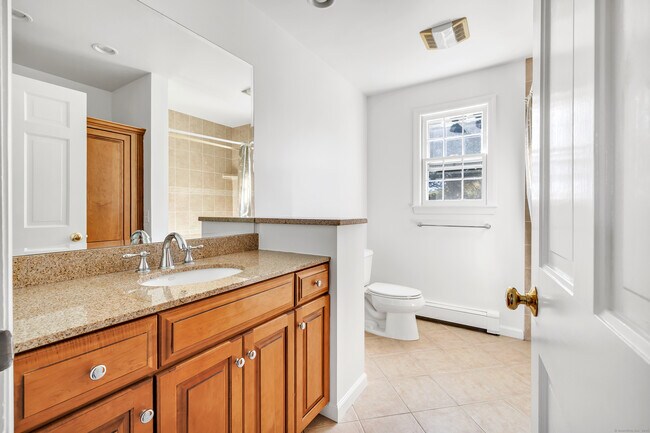 Building Photo - 41 Butternut Ln