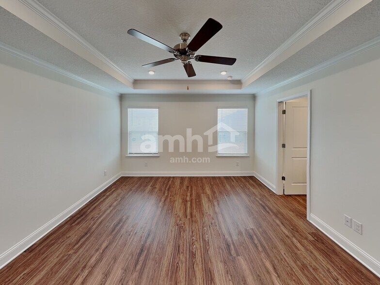 Building Photo - 254 Onate Cir