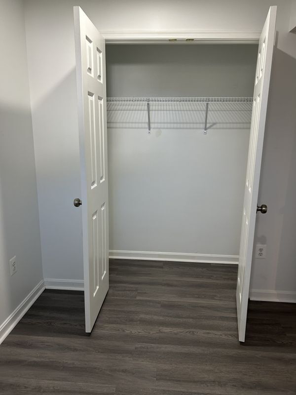 Building Photo - 20573 Breezyhill Dr