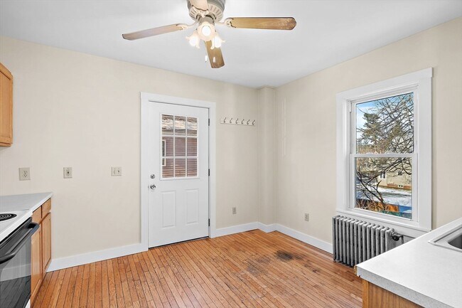 Building Photo - 78 Essex St