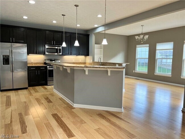 Building Photo - 10454 Dogwood Dr