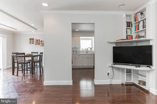 Building Photo - Move-In Ready 3 bed and 2 Bath Rental