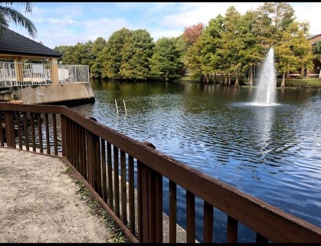 Building Photo - 4540 Commander Dr