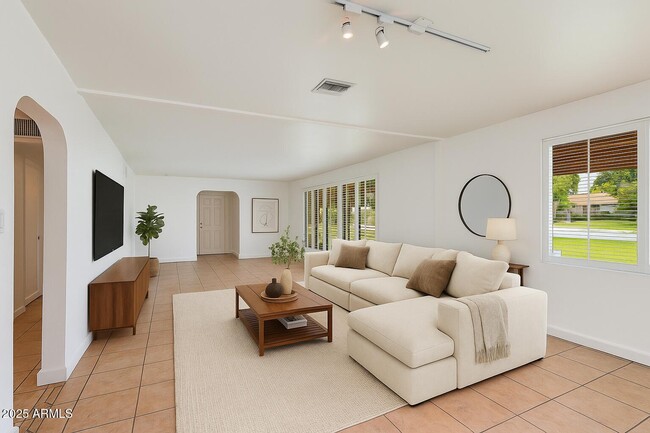 Building Photo - 4808 N 29th Pl