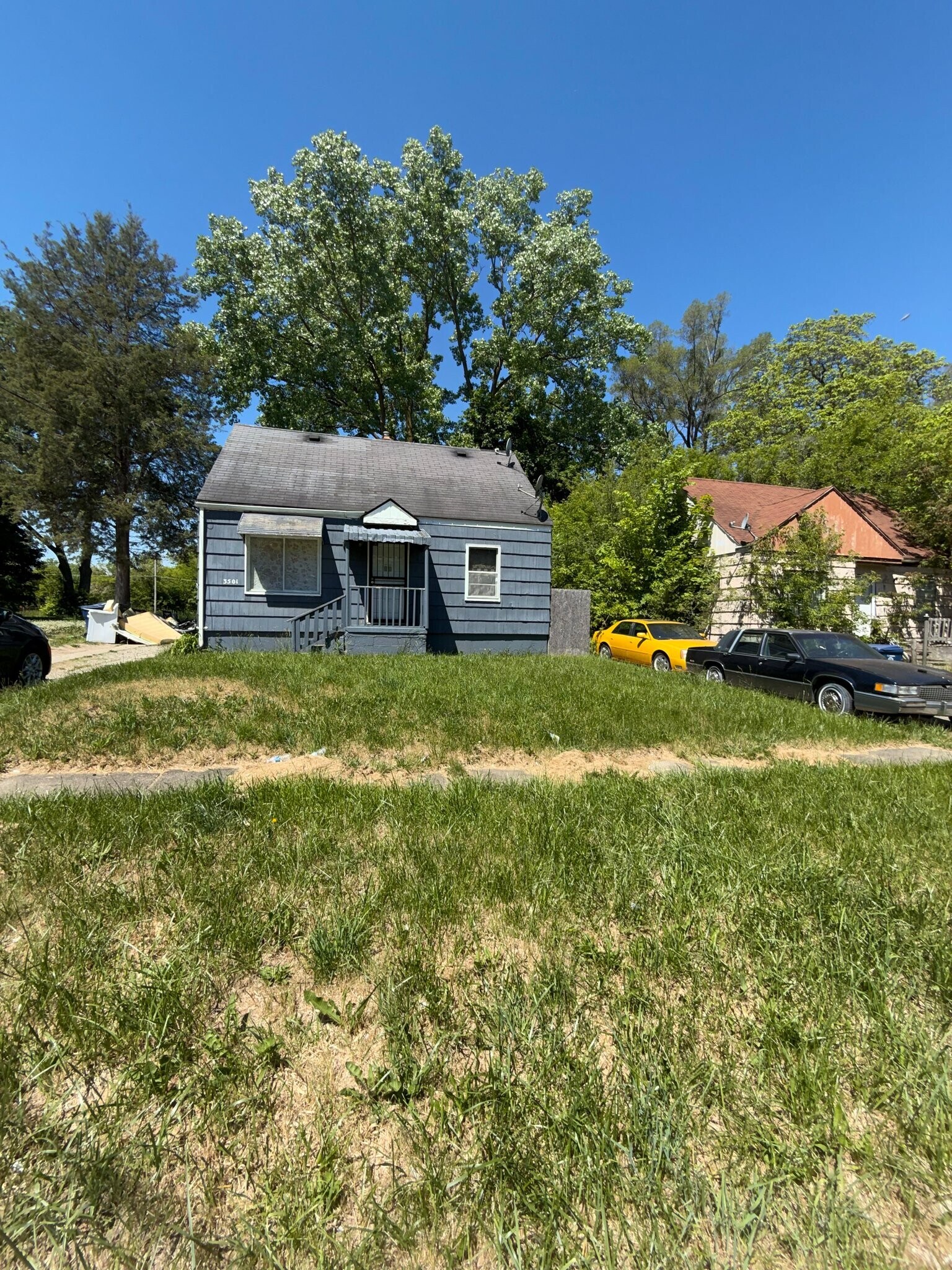 Building Photo - 3501 Milbourne Ave