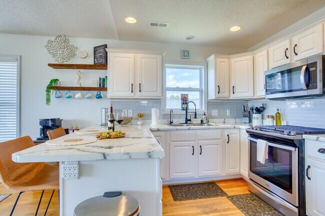 Building Photo - The Palms @ Sneads Ferry - Winter Rental