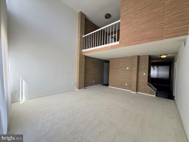 Building Photo - 231 Canal Park Dr