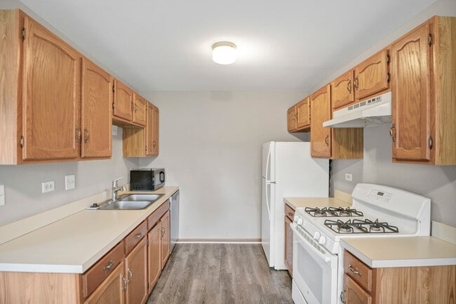 Building Photo - 737 Candleridge Ct