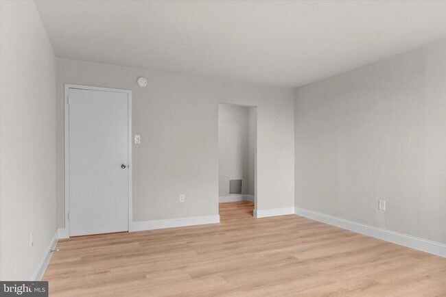 Building Photo - 1325 18th St NW