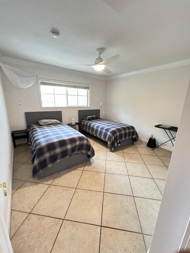 Building Photo - 1501 E Broward Blvd