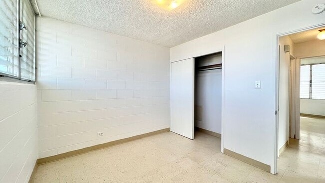 Building Photo - 2712 Waiaka Rd