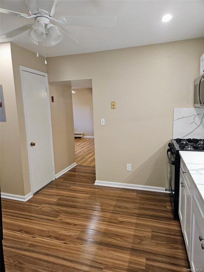 Building Photo - 17 Prospect St