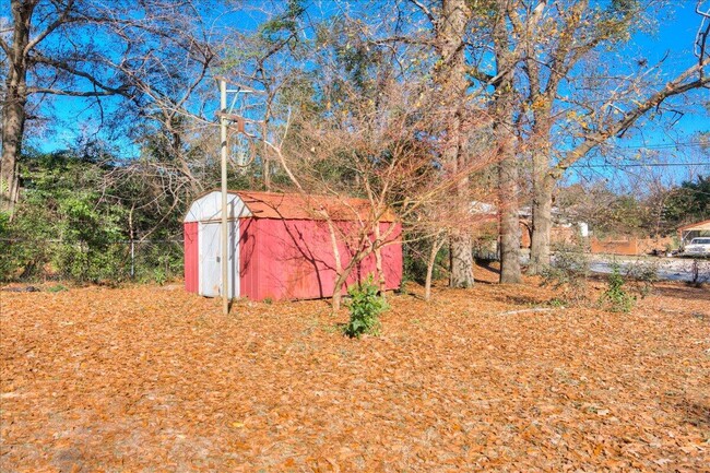 Building Photo - 2301 Mura Dr