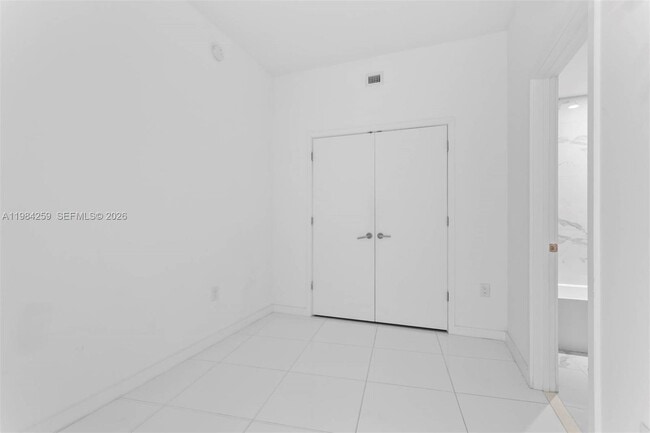 Building Photo - 851 NE 1st Ave