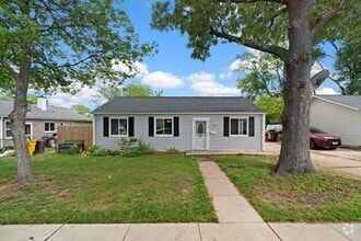 Building Photo - 1713 Lansing Rd