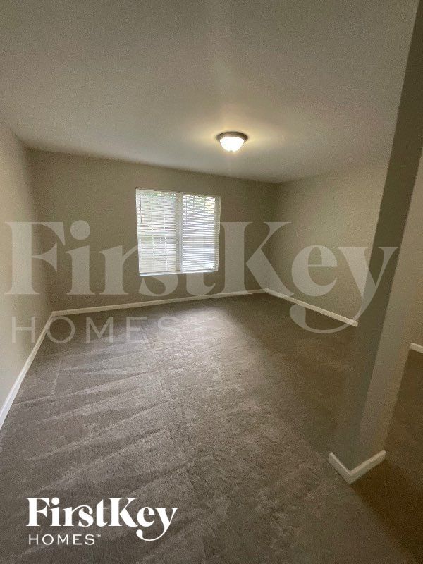 Building Photo - 1404 Lancaster Ct