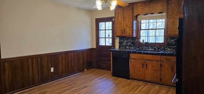 Building Photo - 275 Johnson Terrace