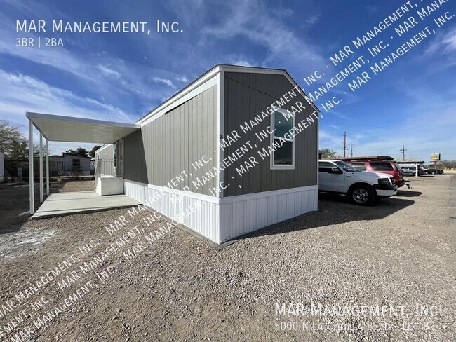 Building Photo - 5000 N La Cholla Blvd