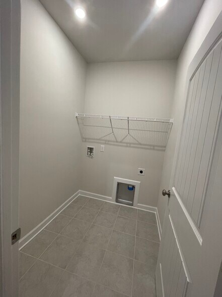 Building Photo - 2745 Sparrowgap Trl