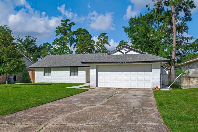 Building Photo - 23223 Naples Dr