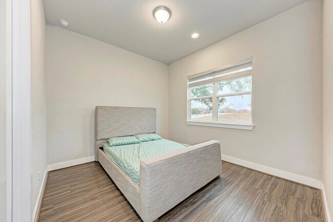 Building Photo - 92 Sierra Mosca Trl