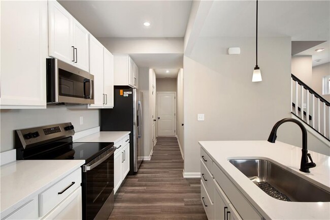 Building Photo - 29 Gold Dust