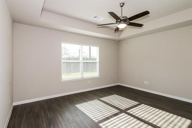 Building Photo - 5610 Briana Dee Dr
