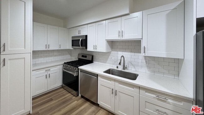 Building Photo - 3630 Midvale Ave