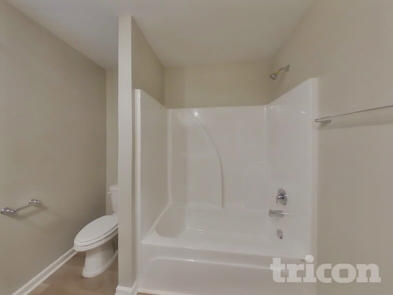 Building Photo - 1013 Pepper Stone Dr