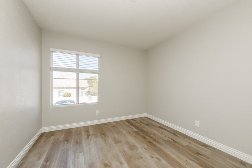 Building Photo - 1915 Casa Verde Dr