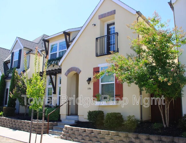 Building Photo - 1096 Provence Village Dr