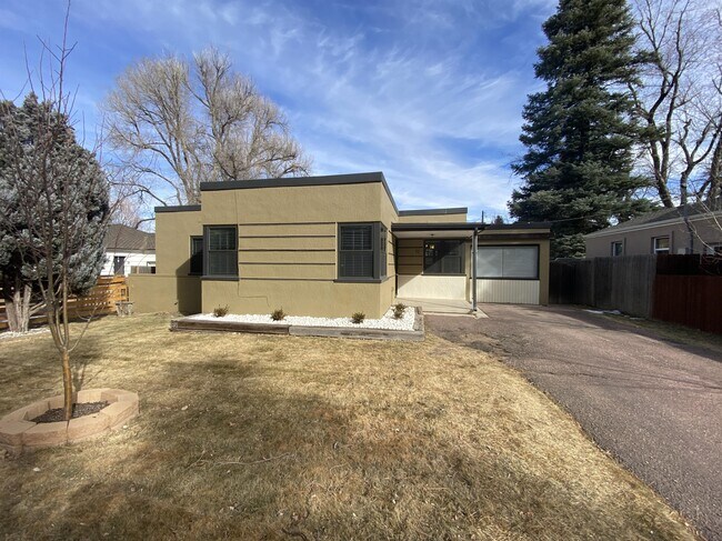 Primary Photo - 17 Alsace Way