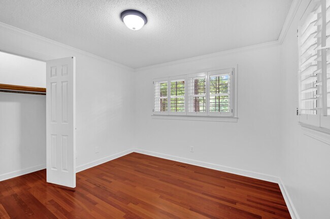 Building Photo - 6145 Grand Hill Ln